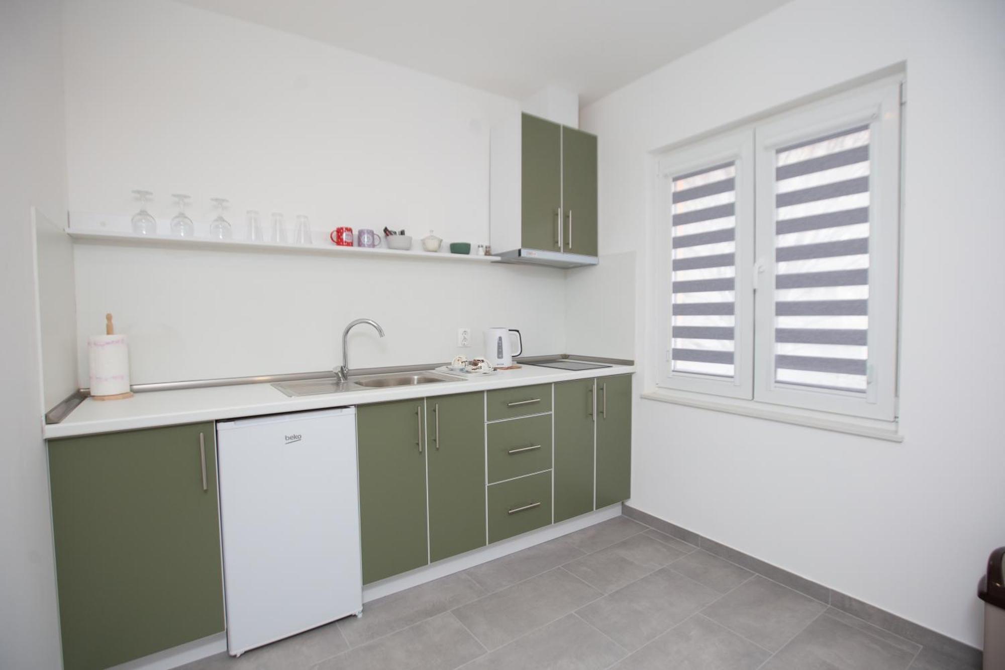 On Point Apartment Mostar Bagian luar foto
