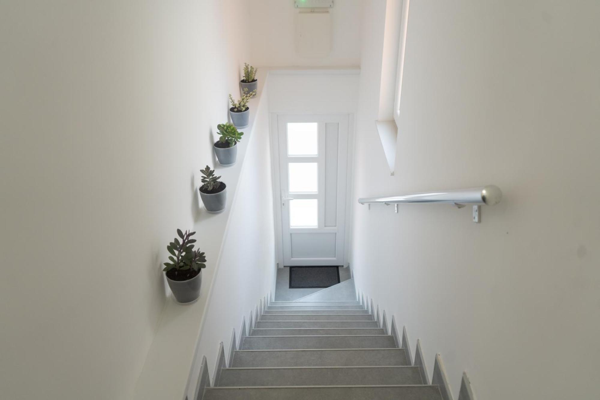 On Point Apartment Mostar Bagian luar foto