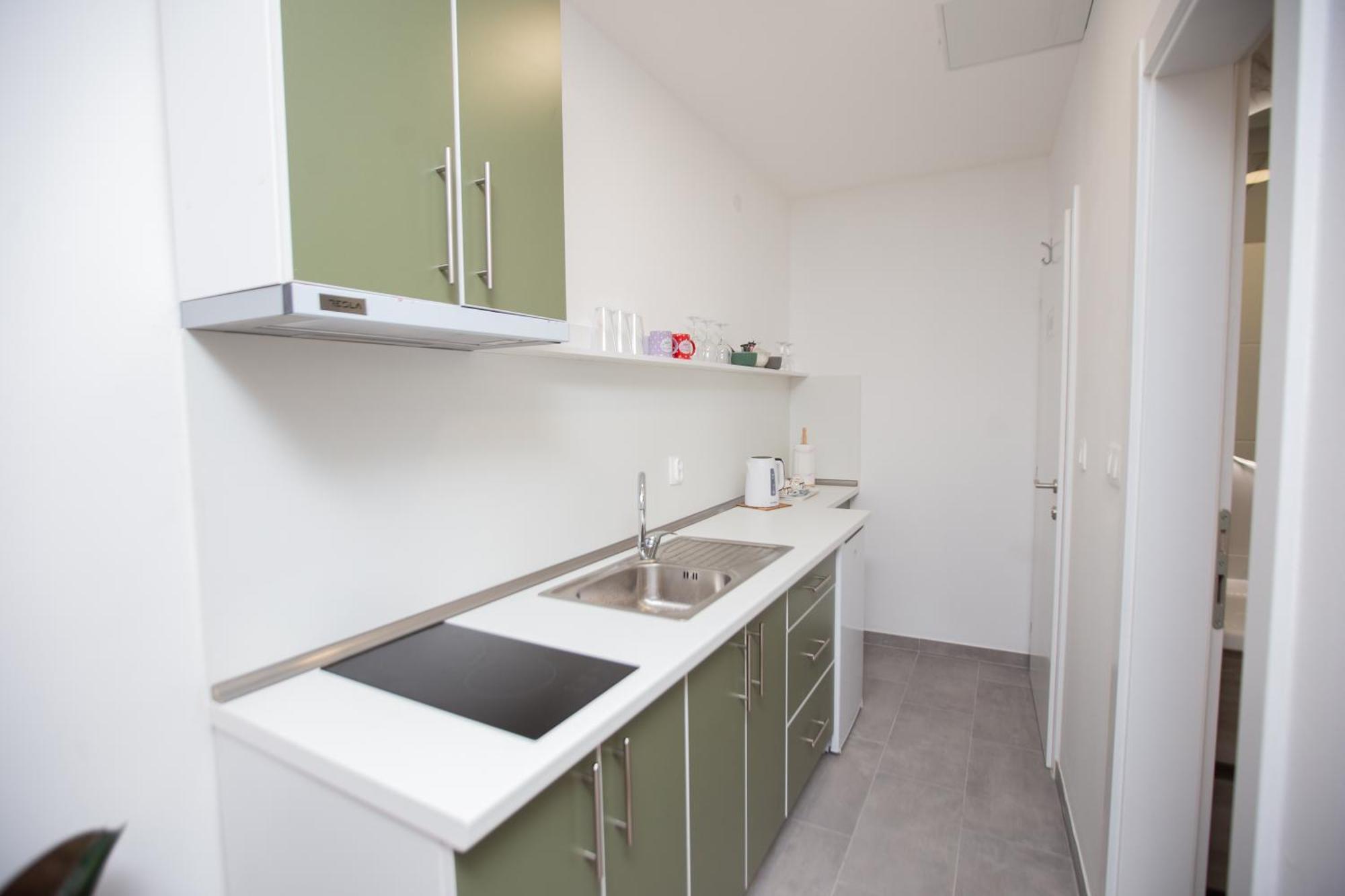 On Point Apartment Mostar Bagian luar foto