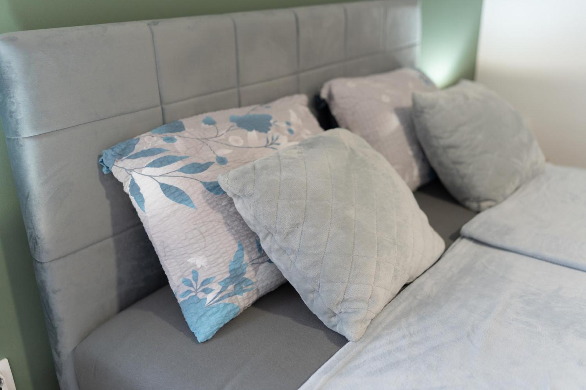 On Point Apartment Mostar Bagian luar foto